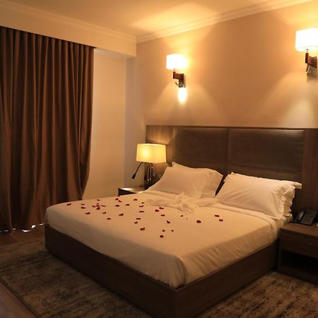 Th Bonroyal Hotel 亚的斯亚贝巴 外观 照片