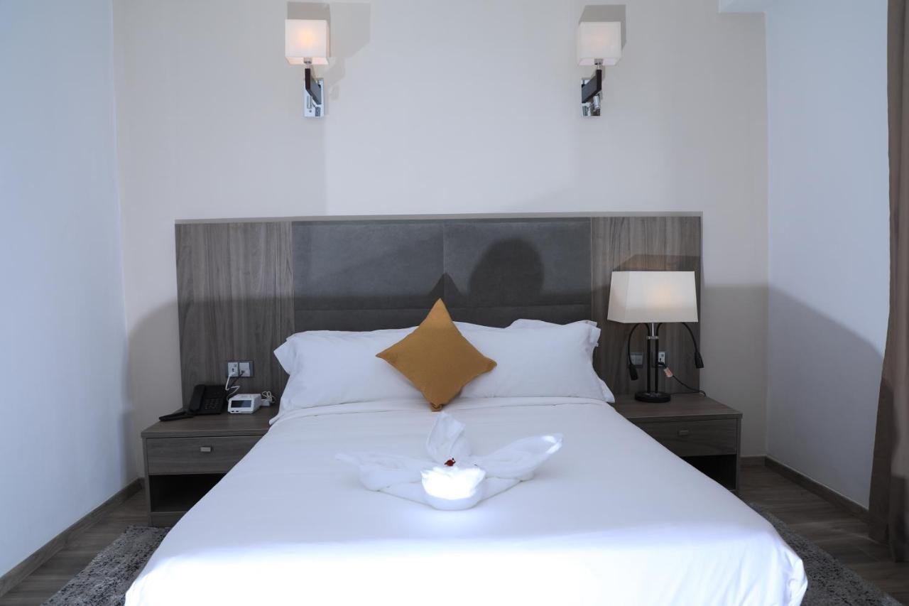 Th Bonroyal Hotel 亚的斯亚贝巴 外观 照片