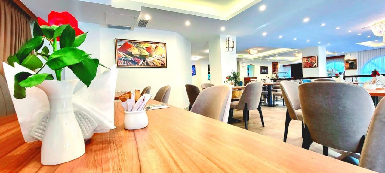 Th Bonroyal Hotel 亚的斯亚贝巴 外观 照片